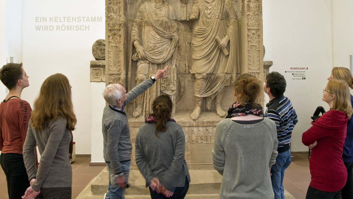 Führung im Museum 200.000 Jahre in 90 Minuten: von der Steinzeit bis zur Neuzeit-