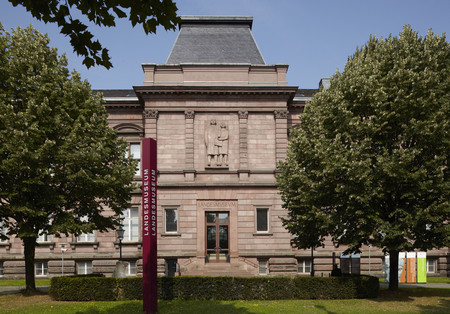 Rheinischen Landesmuseum Trier Eingang vom Rheinischen Landesmuseum Trier