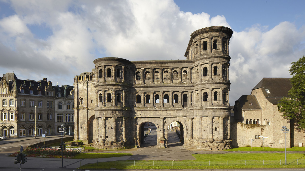 Porta Nigra Welterbe-Häppchen: Unterwegs mit den Welterbe-Scouts – die Porta Nigra barrierefrei entdecken-